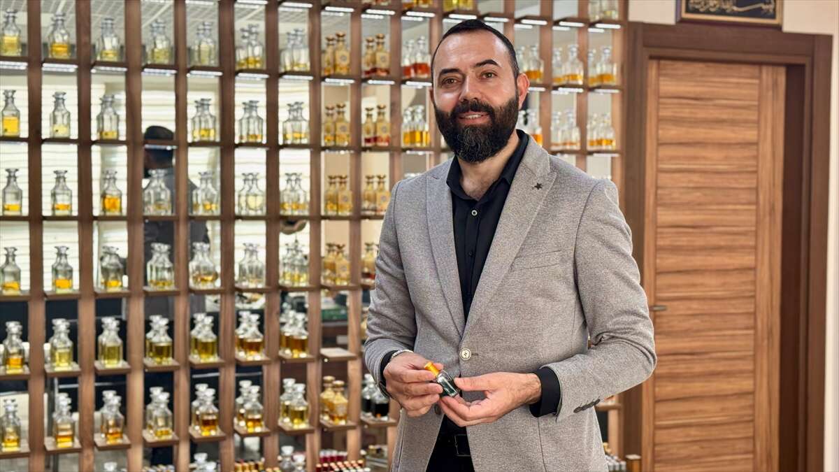 Konya’da 14 yıllık merak, dev bir esans arşivine dönüştü 4
